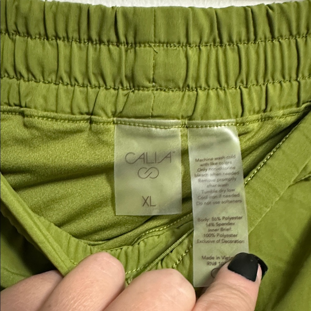 Calia Mid Rise Infinity shorts Olive Green Athletic Shorts Relaxed 3” inseam XL - Picture 4 of 6